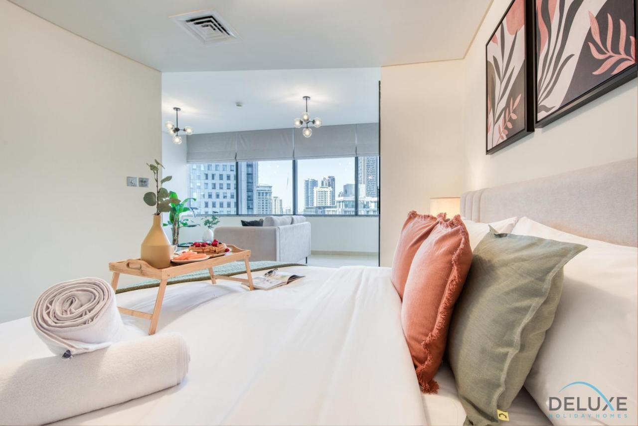 Unbeatable Rate Stylish 1Br With Balcony Near Metro By Deluxe Holiday Homes Dubái Exterior foto