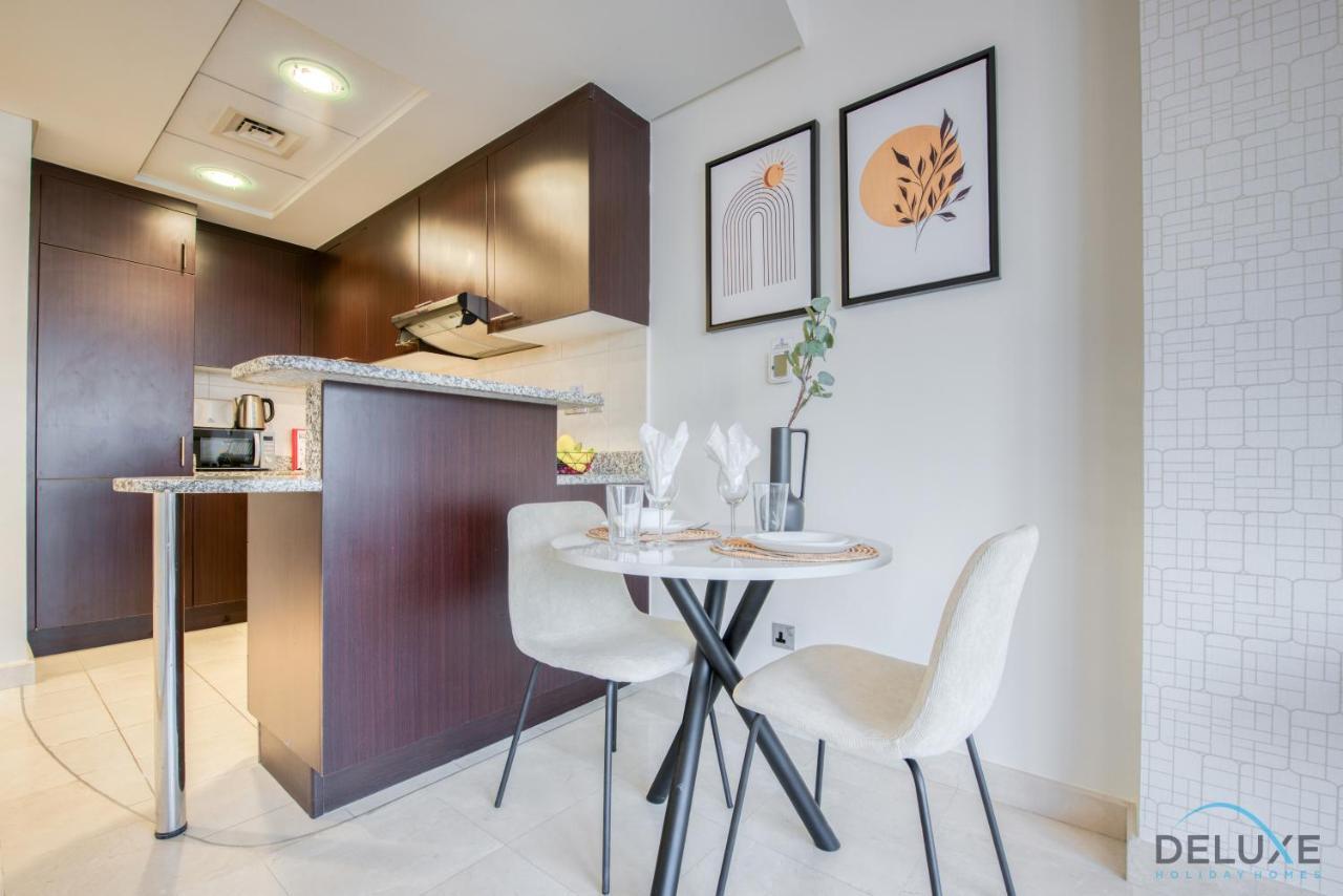 Unbeatable Rate Stylish 1Br With Balcony Near Metro By Deluxe Holiday Homes Dubái Exterior foto