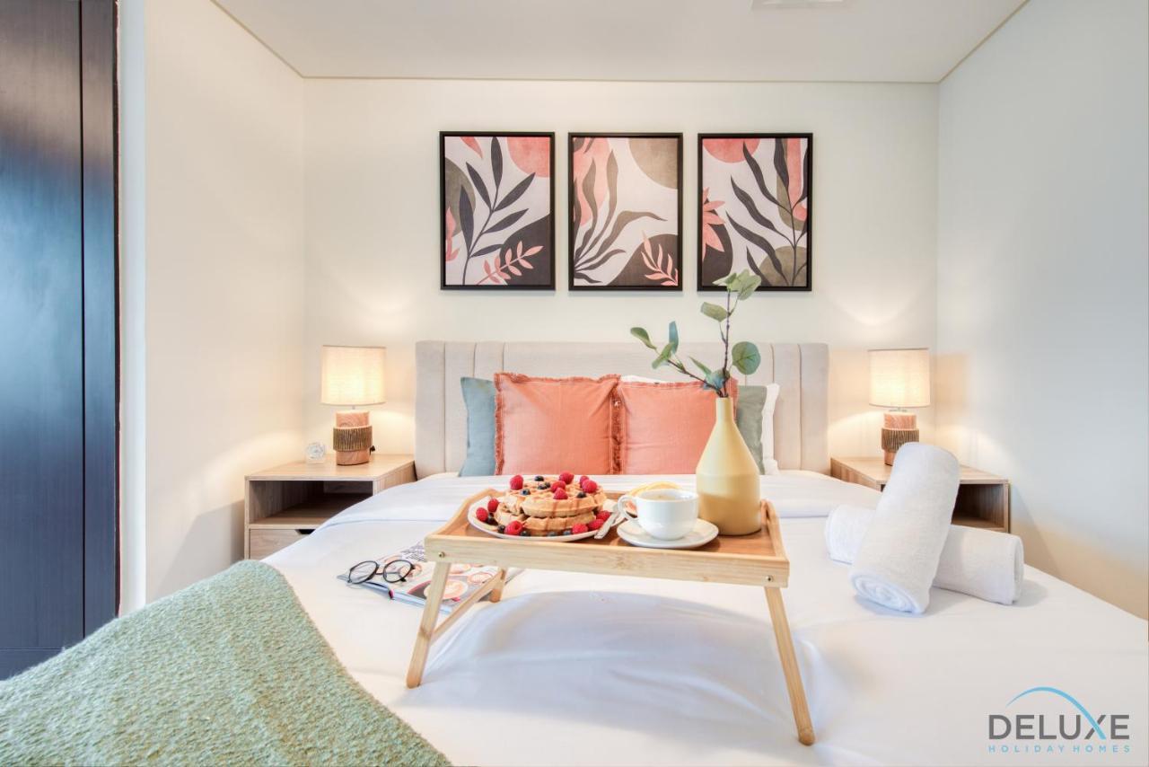 Unbeatable Rate Stylish 1Br With Balcony Near Metro By Deluxe Holiday Homes Dubái Exterior foto